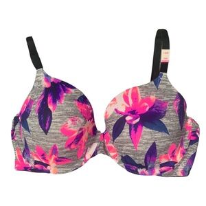 Pink Victoria Secret t-shirt Bra New